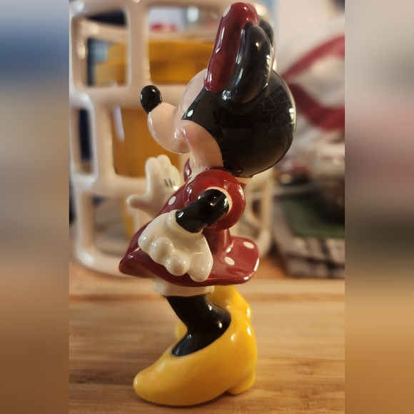 Mickey and Minnie Vintage Figurines - Picture 3 of 9